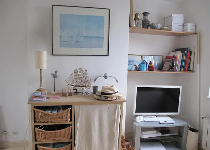 La Maison Bleue, Authentique Et Charmante Maison De Pecheur *